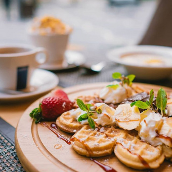 Поднос бамбуковый с ручкой 46х35,5см WL-771103