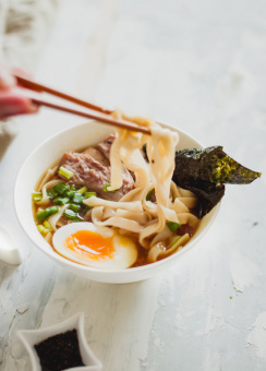 Салатник фарфоровый купить