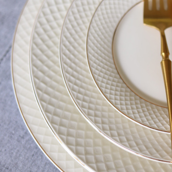 Тарелка фарфоровая купить