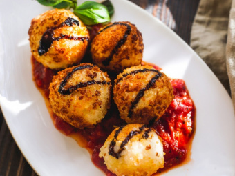 Блюдо фарфоровое купить