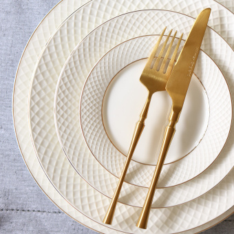 Тарелка фарфоровая купить